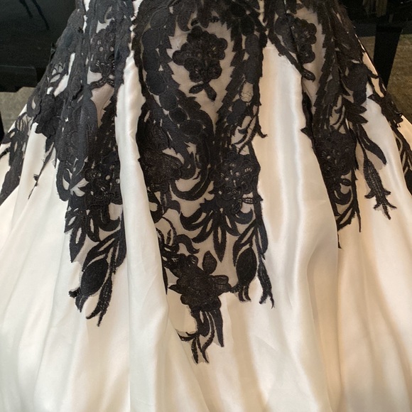 Mikael Aghal maxi party dress. Cream and black - Picture 3 of 5